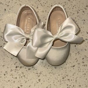 Kailee P Freeman Satin Mary Jane’s Walker size 6